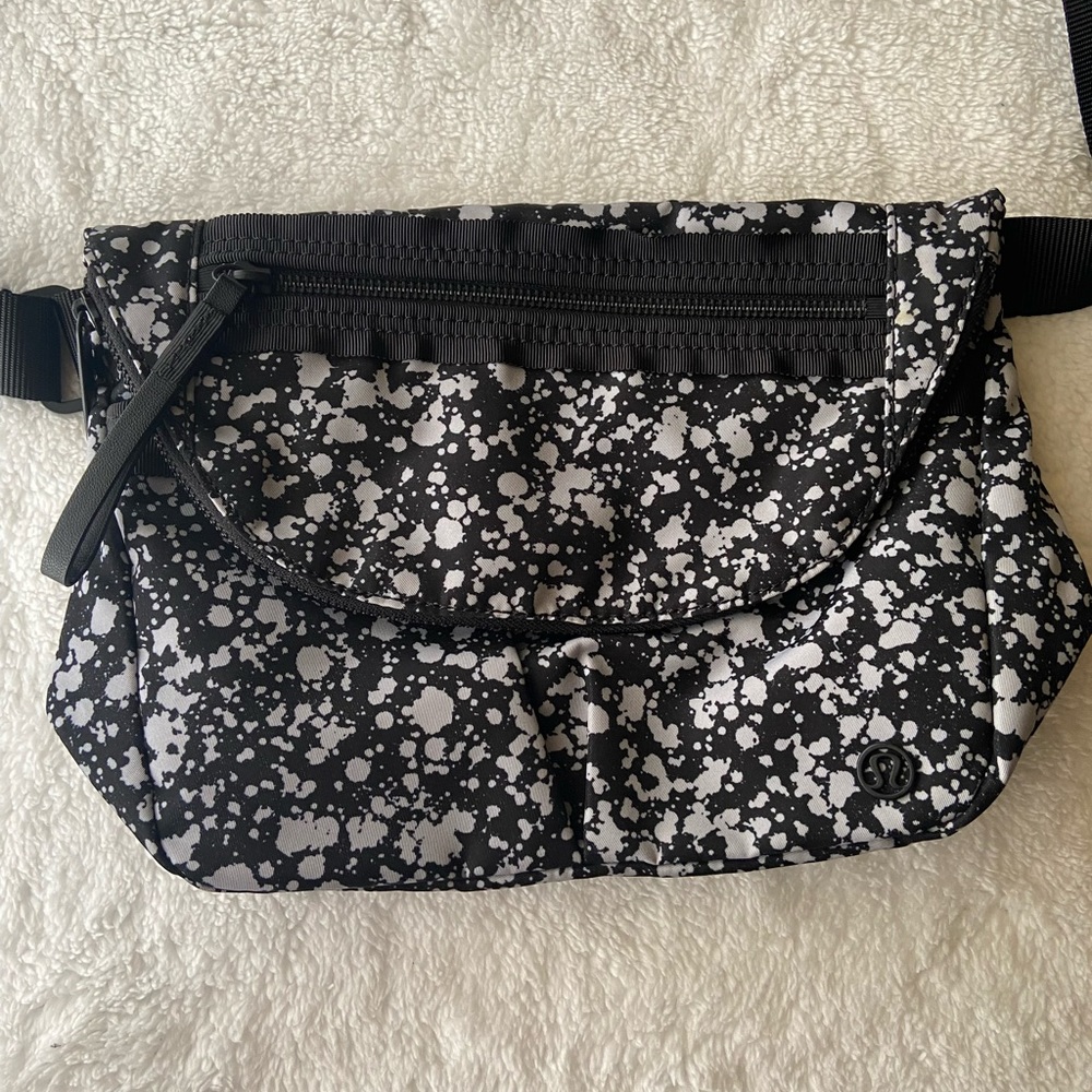 Lululemon “Festival” Crossbody Bag